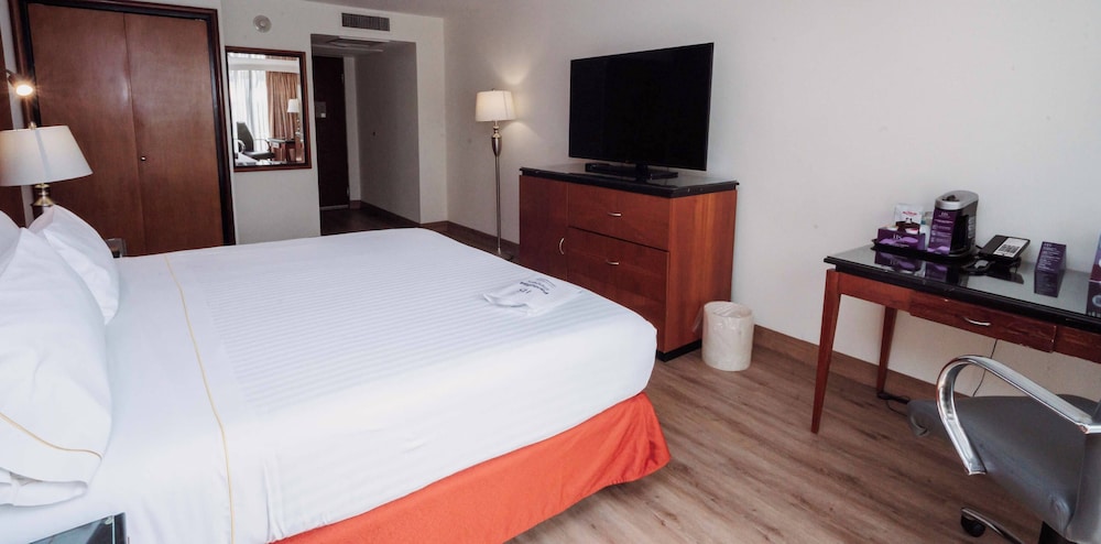 HS HOTSSON Hotel Tampico 17/55