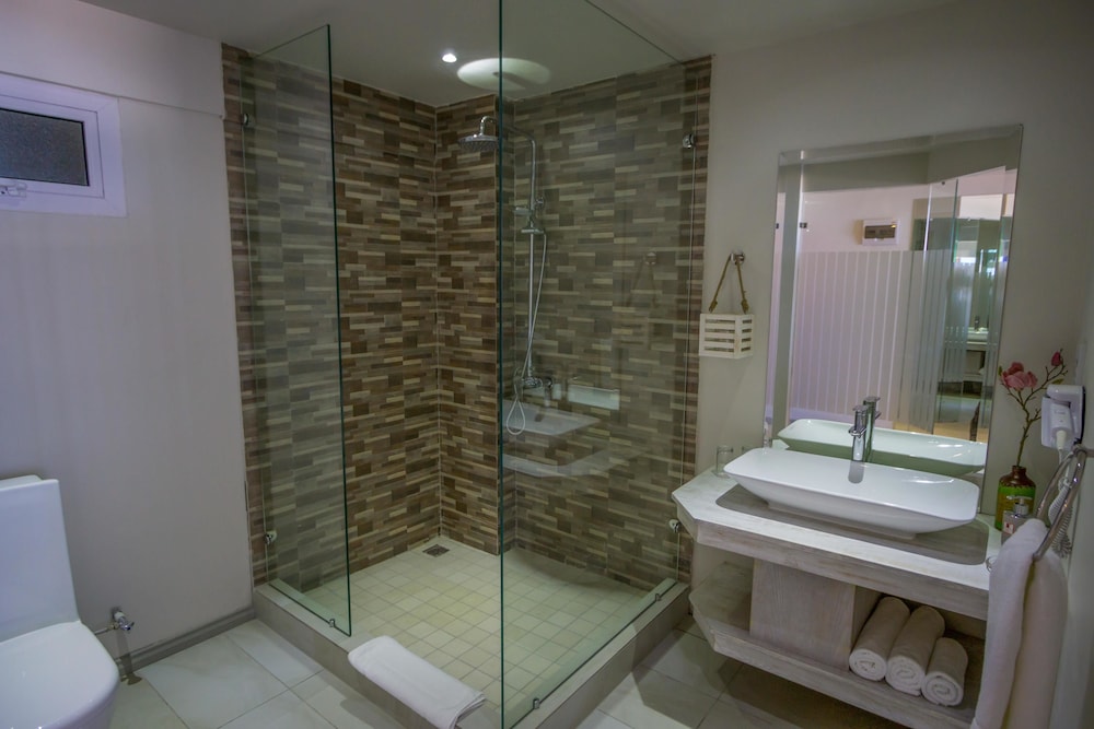 Le Peninsula Bay Beach Resort & Spa 46/50