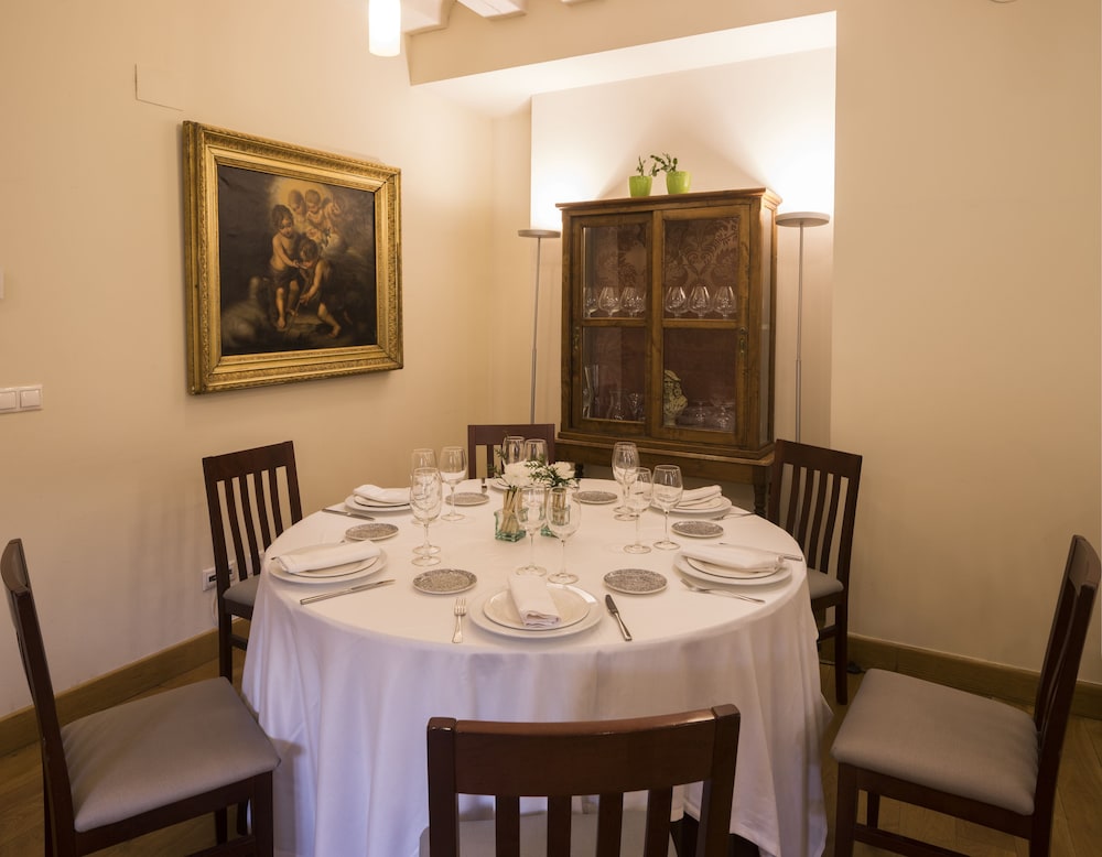 Real Colegiata San Isidoro Hotel 54/72