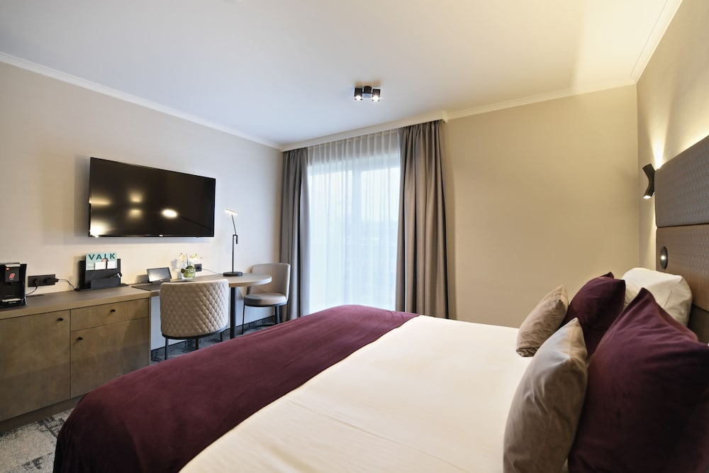 Hotel Charleroi Airport Van Der Valk 12/59