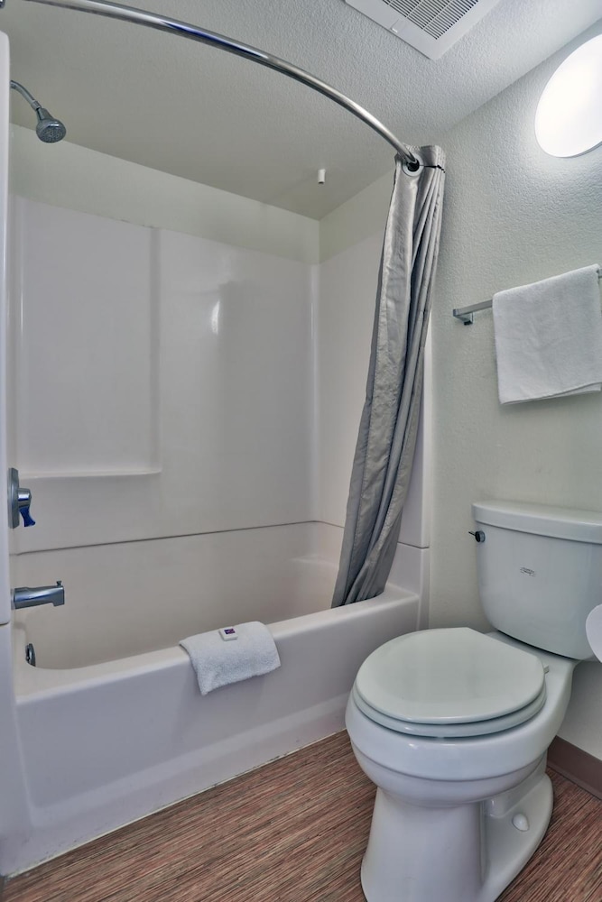 Motel6 Kingman, AZ - Route 66 East 28/63
