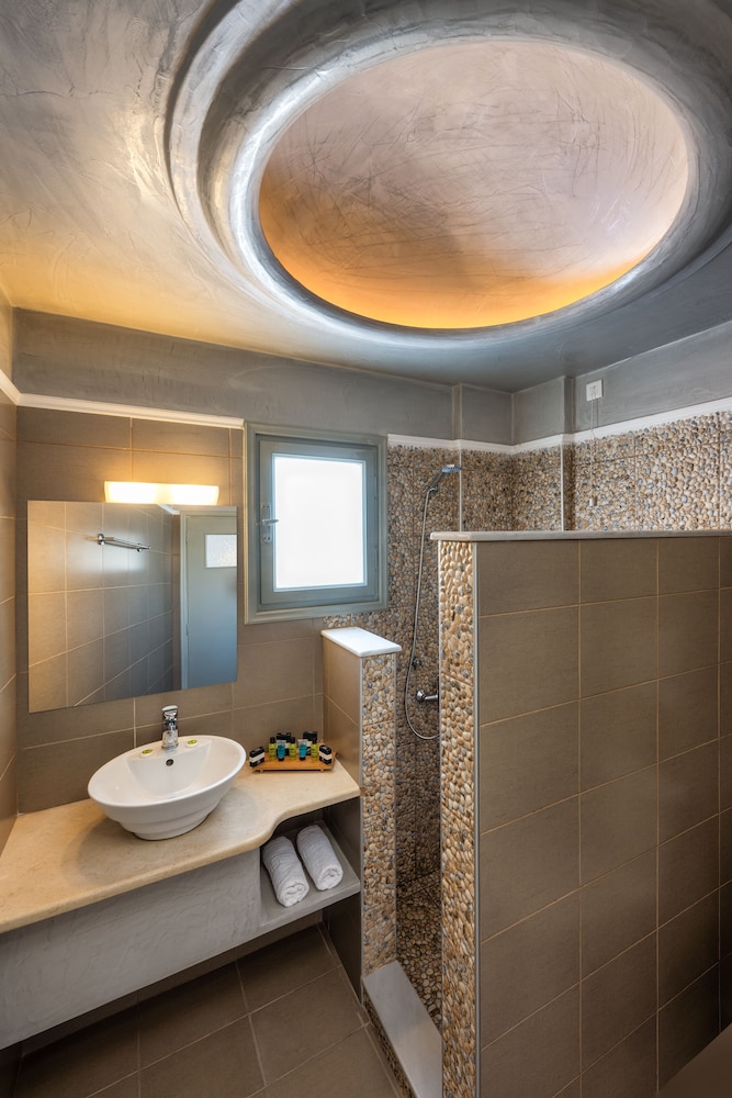 Kalya Suites 46/59