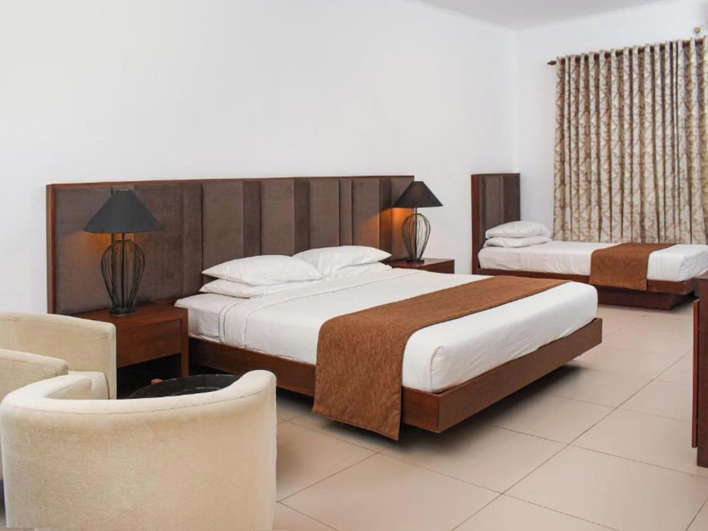 Joes Resort Bentota 14/50