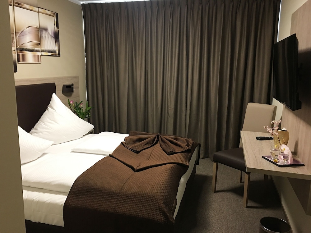 Hotel Glinde 22/42