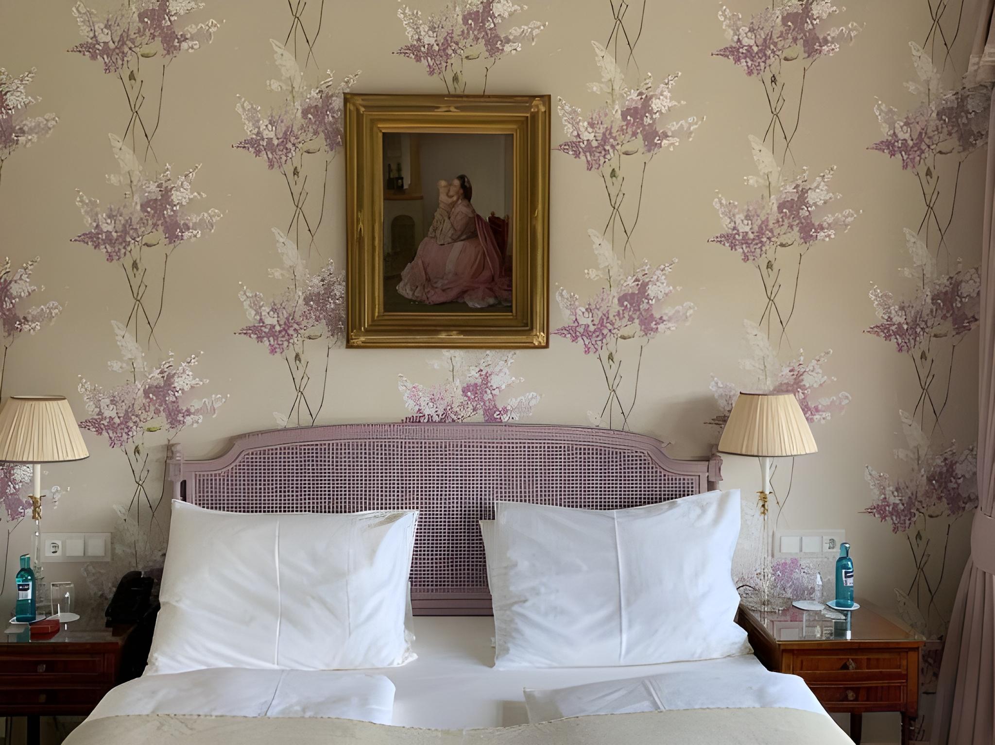 Castle, Suite, King Bed, Balcony