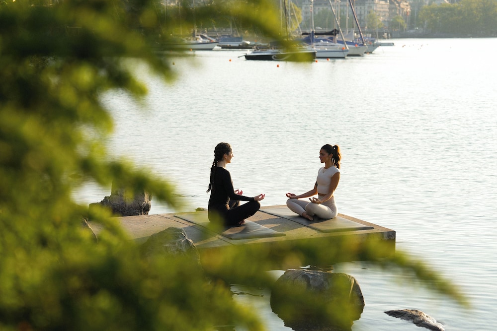 PARK HYATT ZURICH 76/80