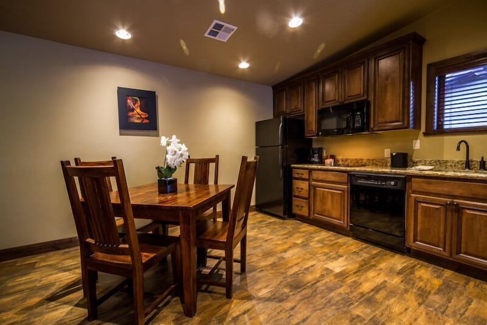 Cable Mountain Lodge 34/50