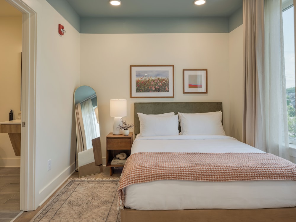 1 BEDROOM, SUITE, ACCESSIBLE