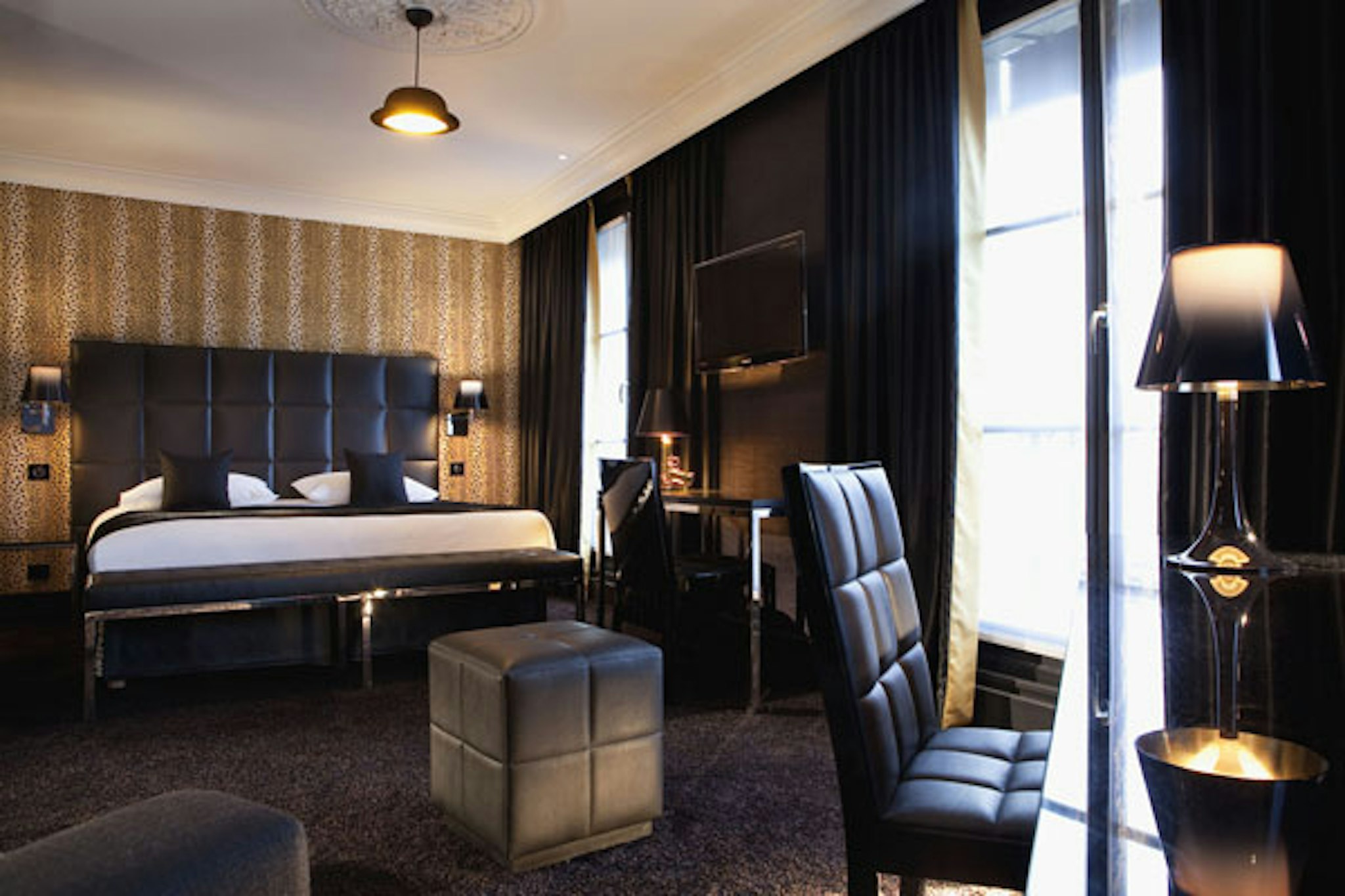 FIRST HOTEL PARIS TOUR EIFFEL 15/48