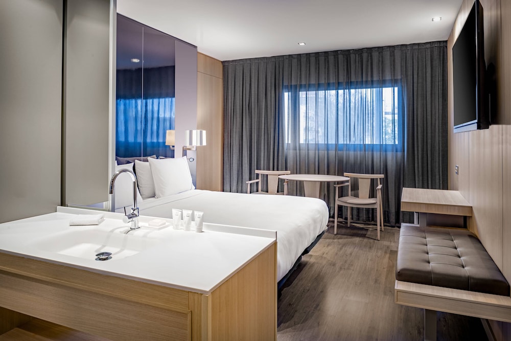 Ac Hotel Sants 19/47