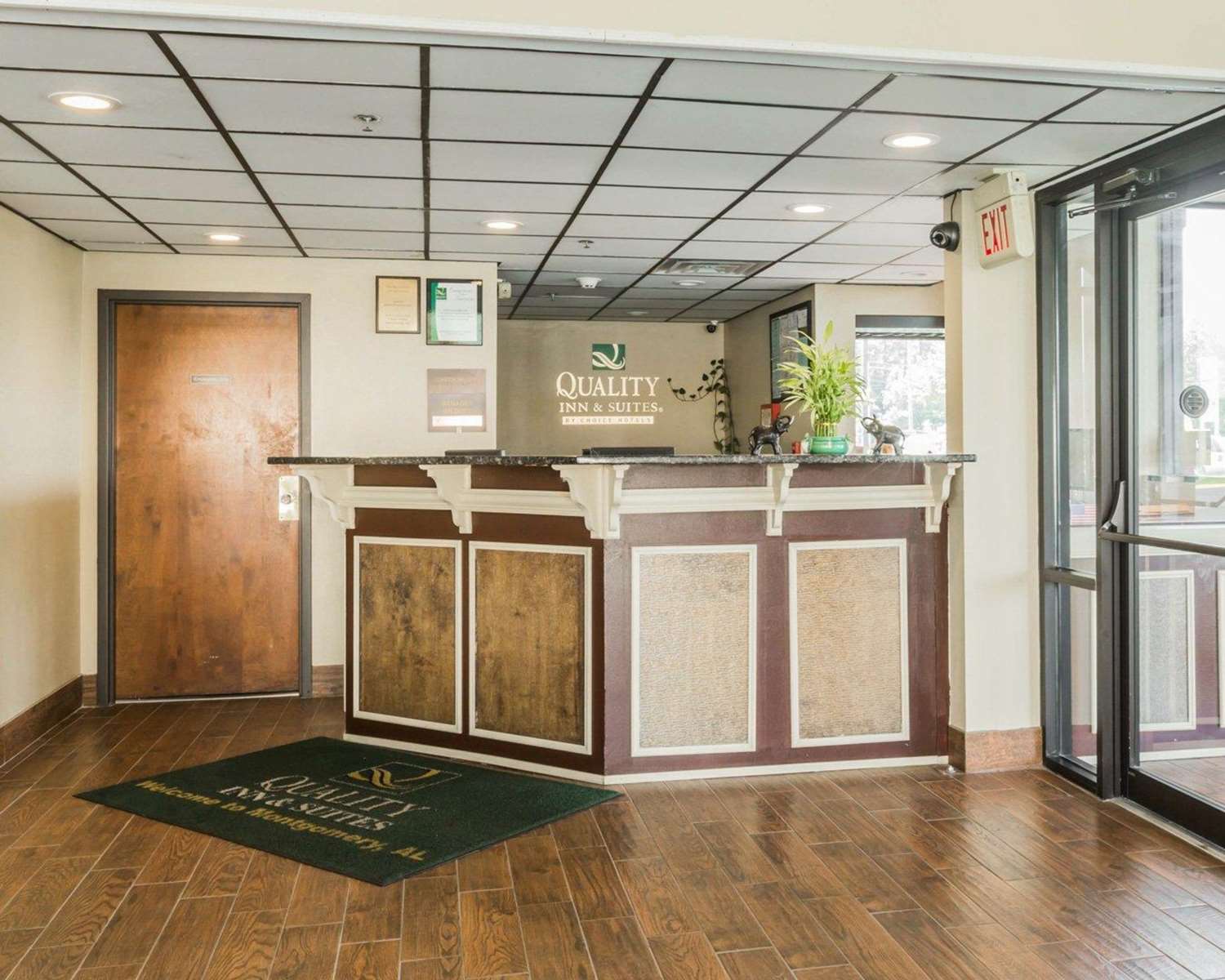 Quality Inn & Suites North Montgomery 5/34