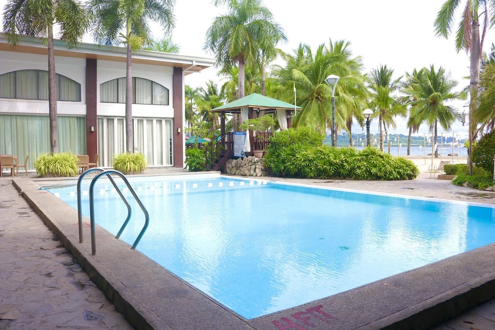Subic Park Hotel 67/73