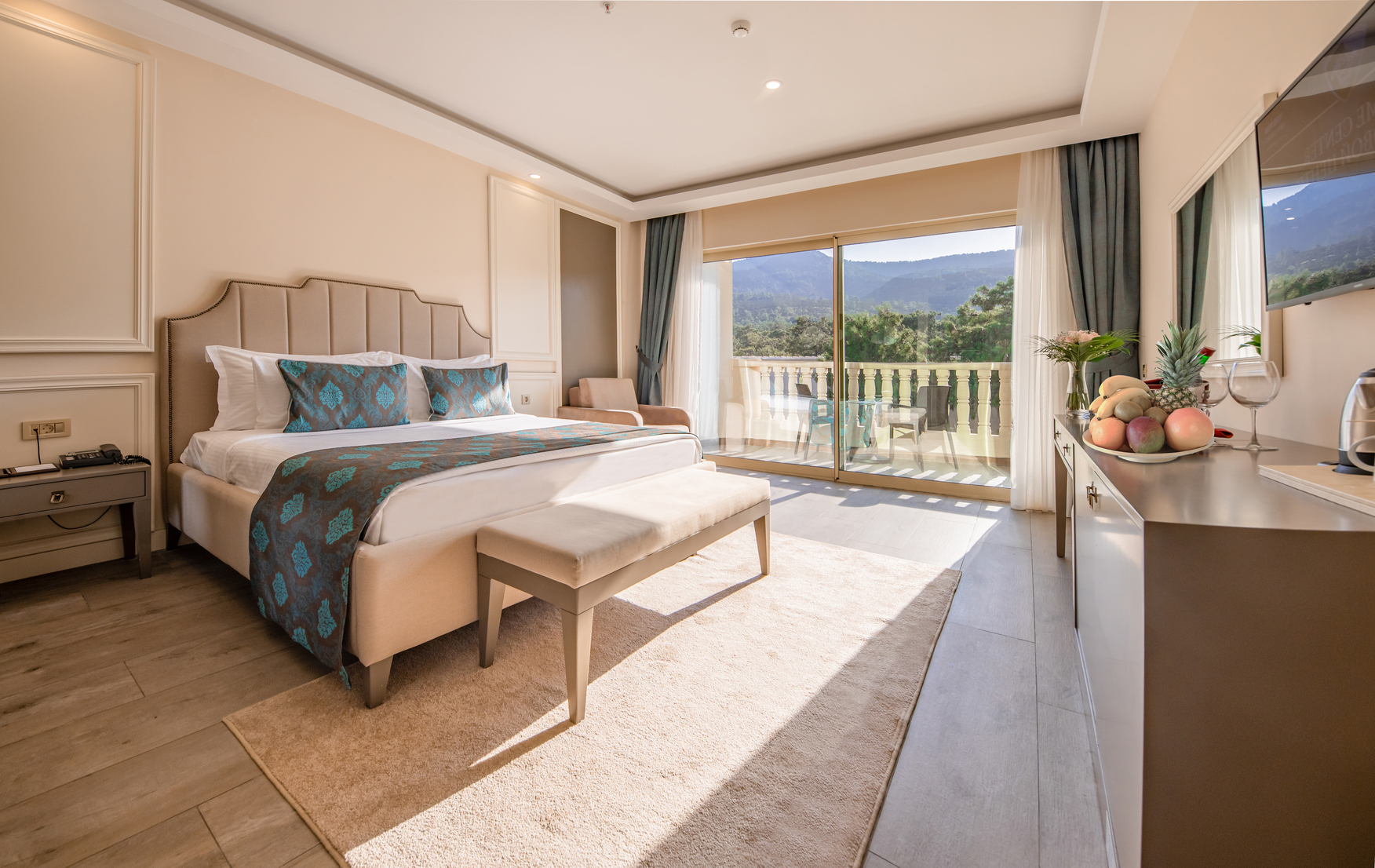 Single Superior Room Land View