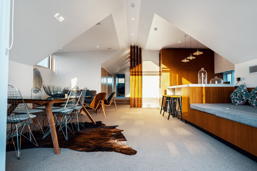 CREMORNE POINT MANOR 60/73