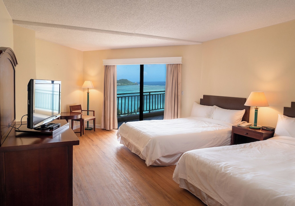 Holiday Resort And Spa Guam 22/86