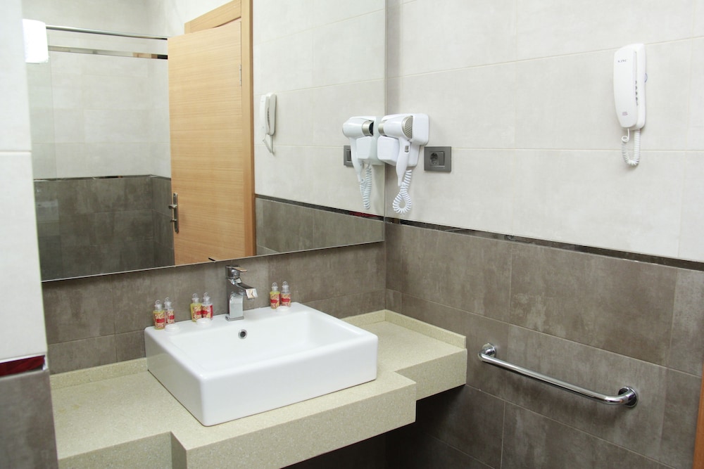 Sky Hotel Baku 29/29