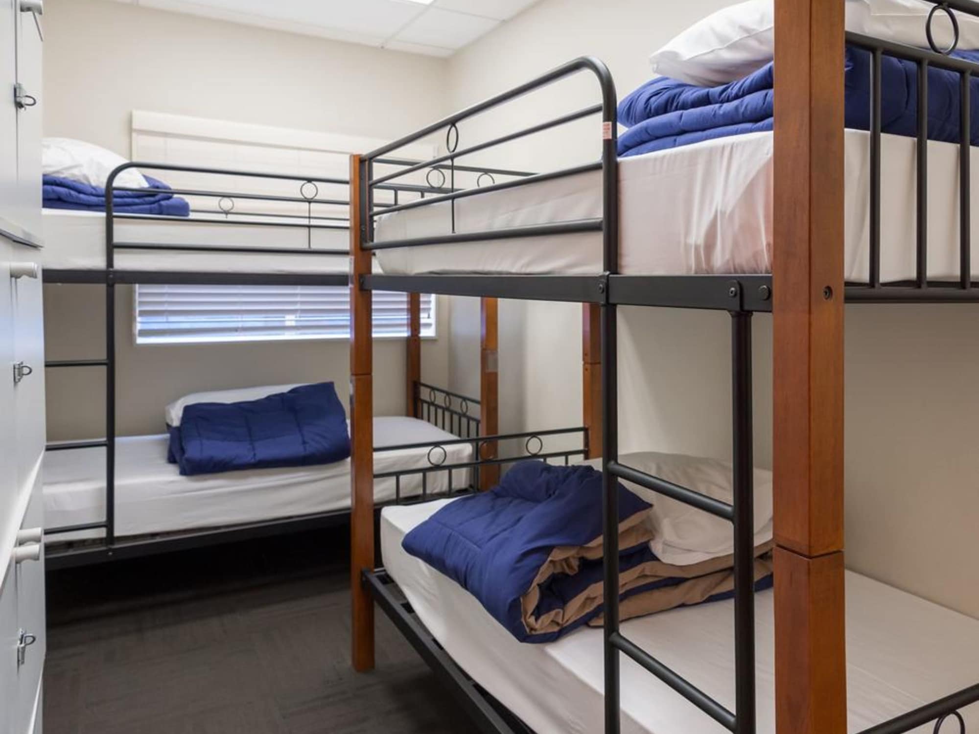 MIXED DORM, BASIC, 4 BEDS