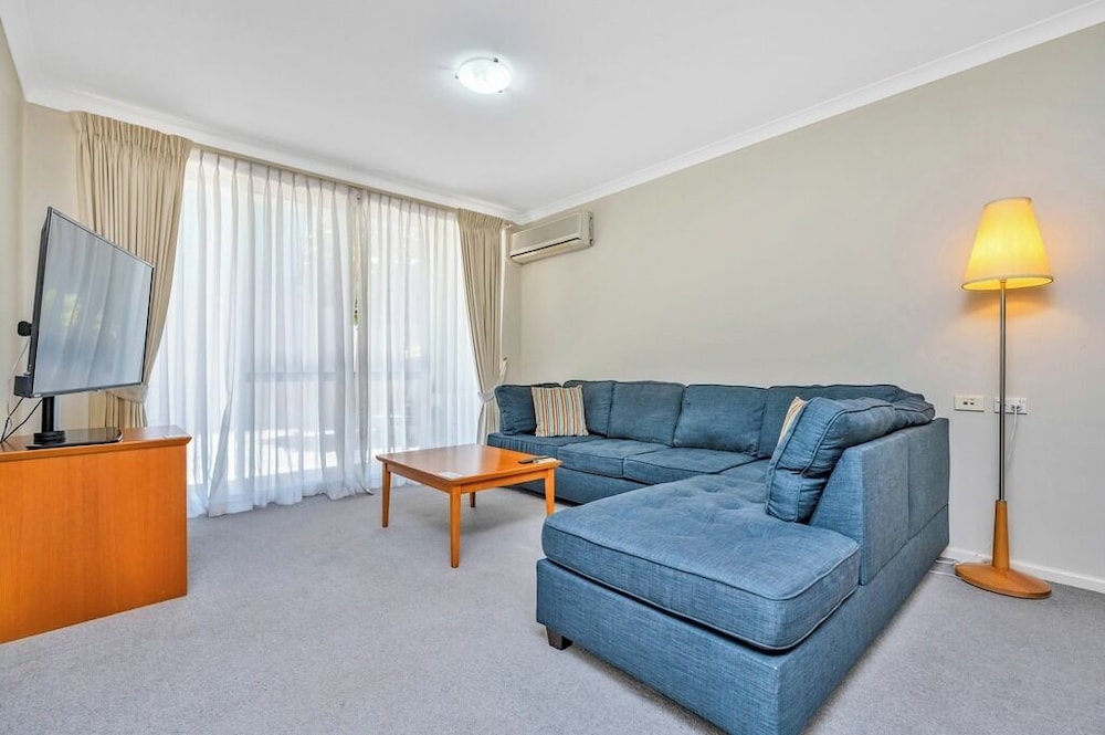 C Mandurah Resort and Serviced Apartments 27/47