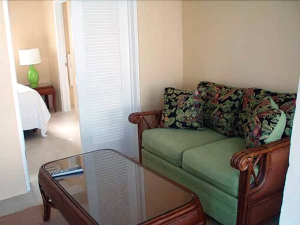 Club Comanche Hotel St Croix 41/58