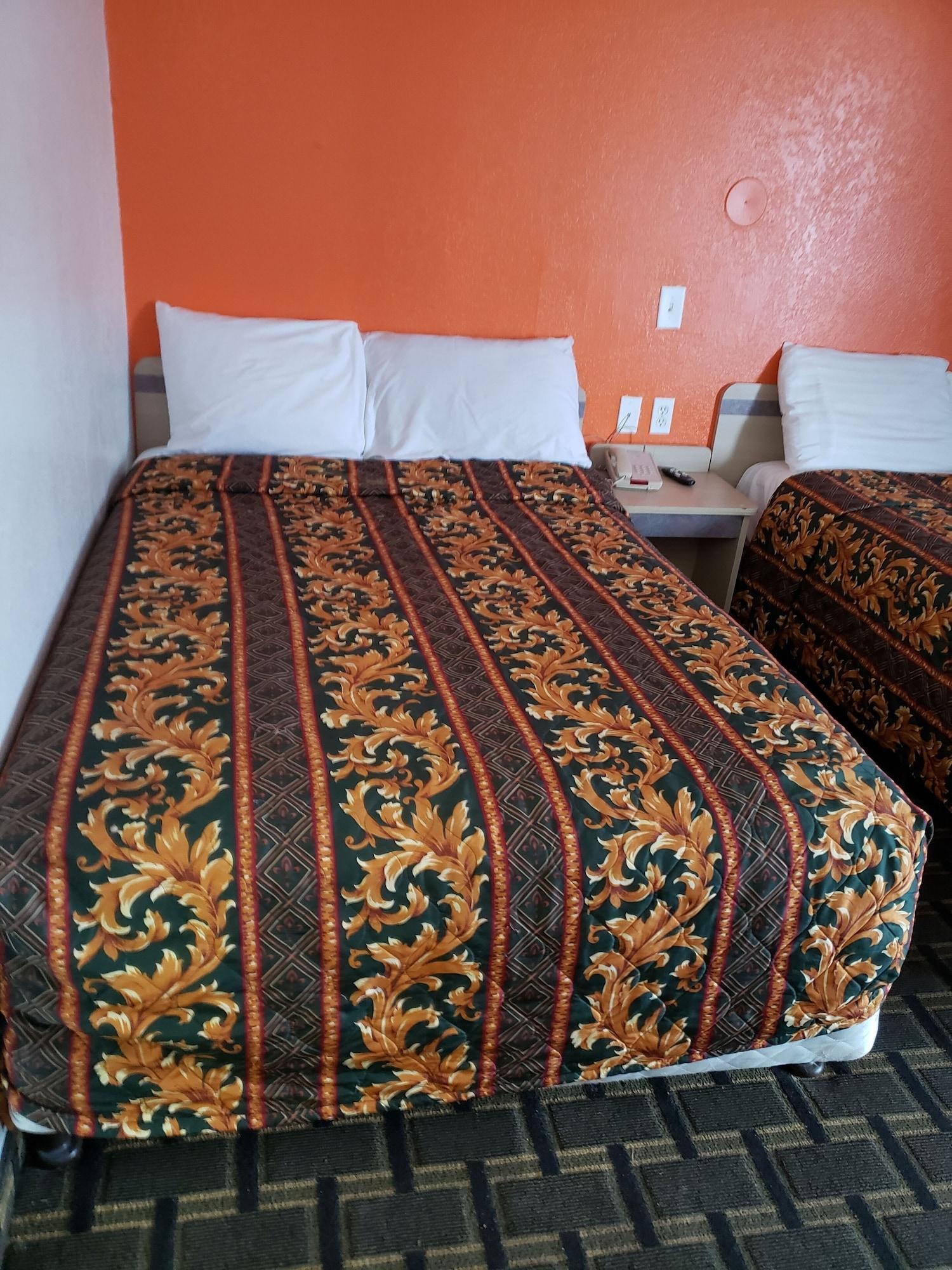 KNIGHTS INN TULSA 19/30