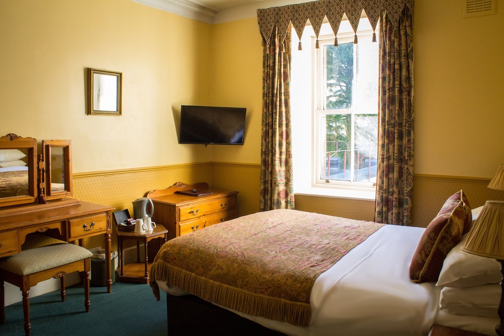 Ballachulish Hotel 5/57