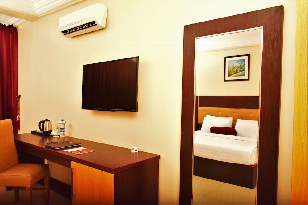 Swiss Spirit Hotel And Suites Danag 45/52