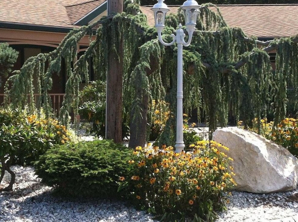 Cheshire Welcome Inn 25/27