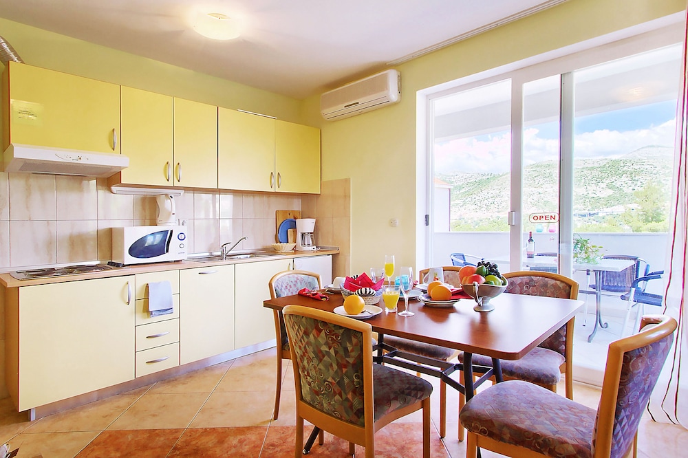 VILLA ERNA 37/61