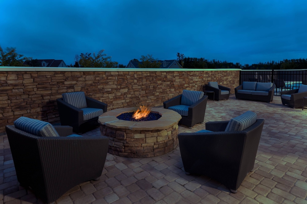 Fairfield Inn & Suites by Marriott Charlotte Monroe 21/28