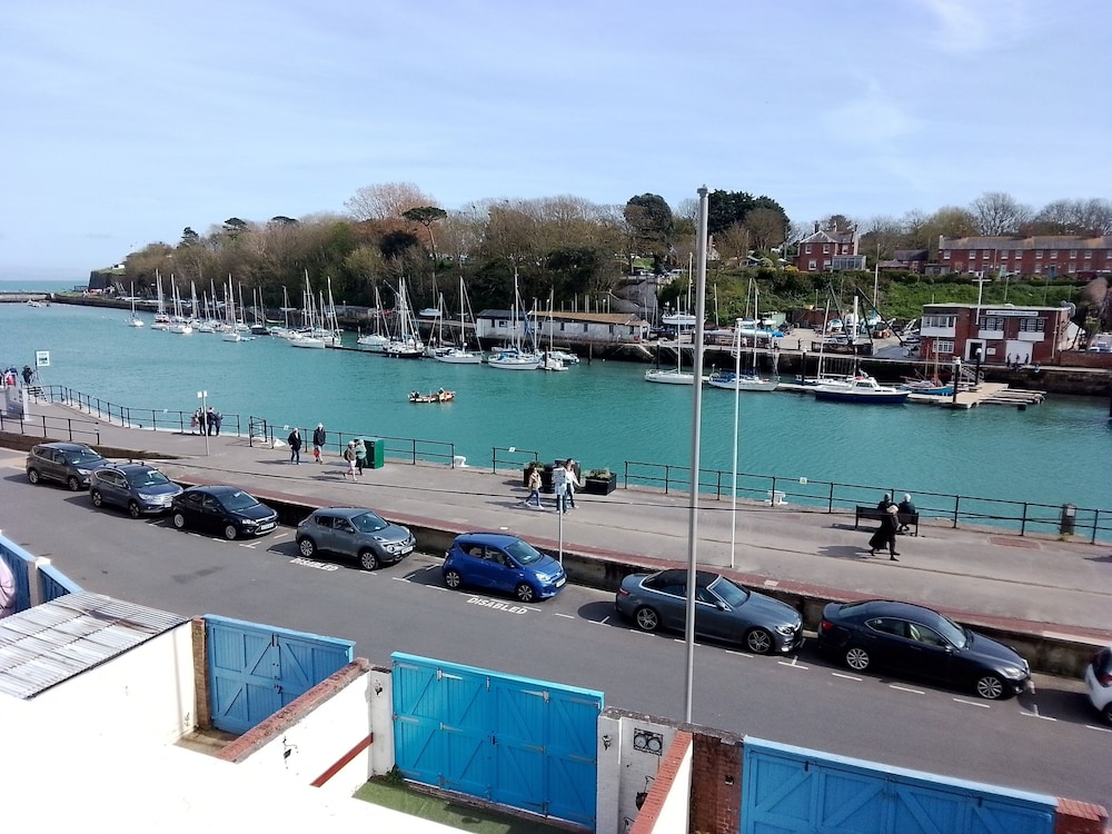 The Cavendale 5/50
