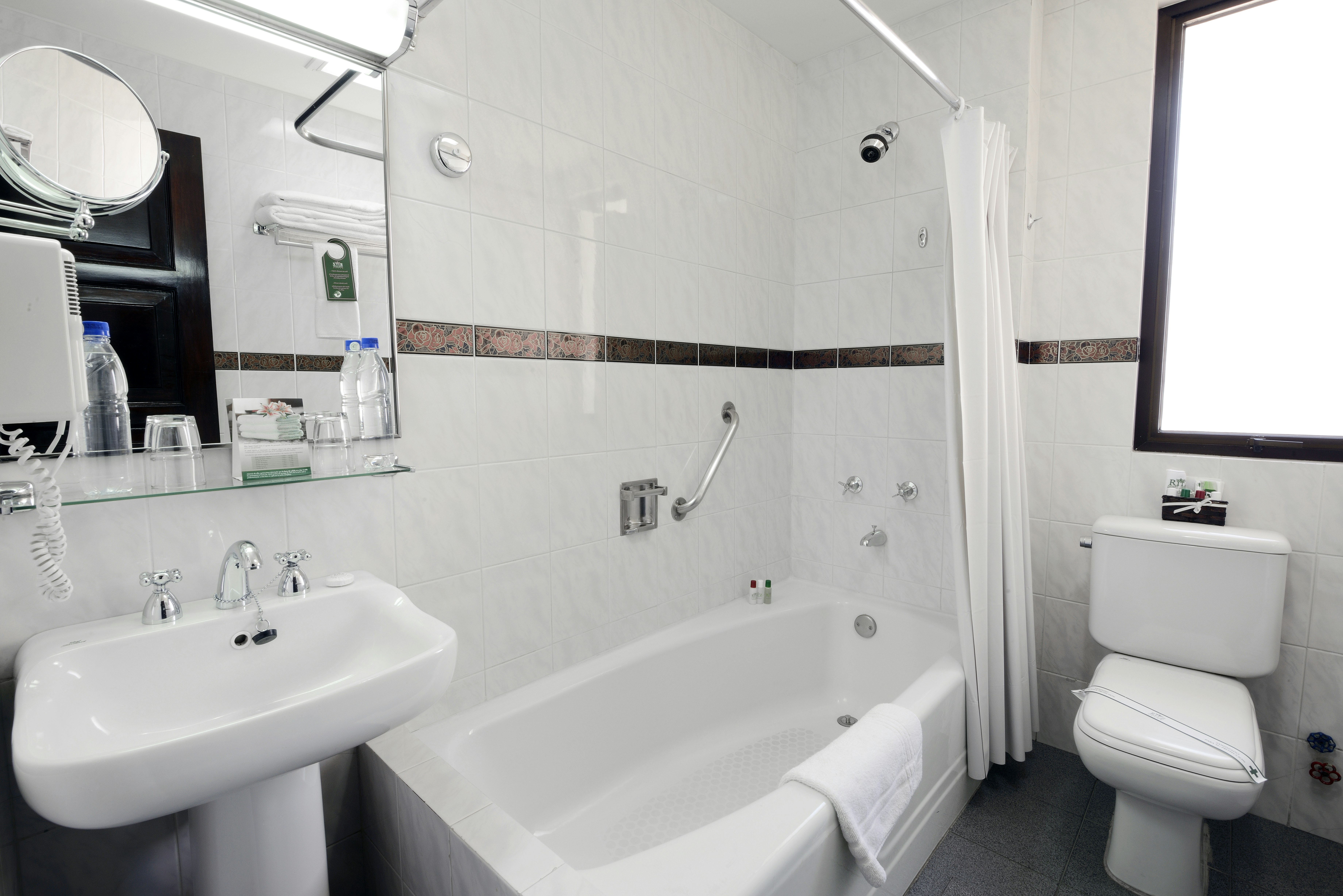 Ritz Apart Hotel 45/48