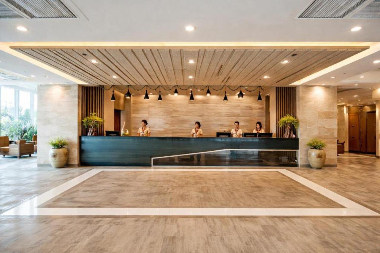 Sunday Grand Jomtien Pattaya 7/41