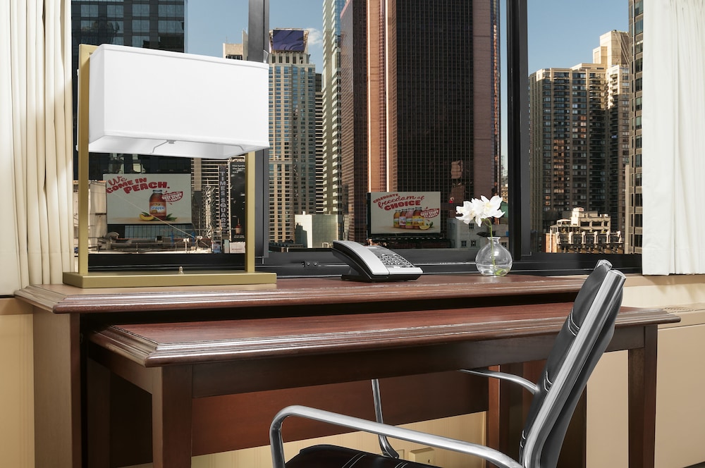 Crowne Plaza Manhattan Times Square by IHG 45/90