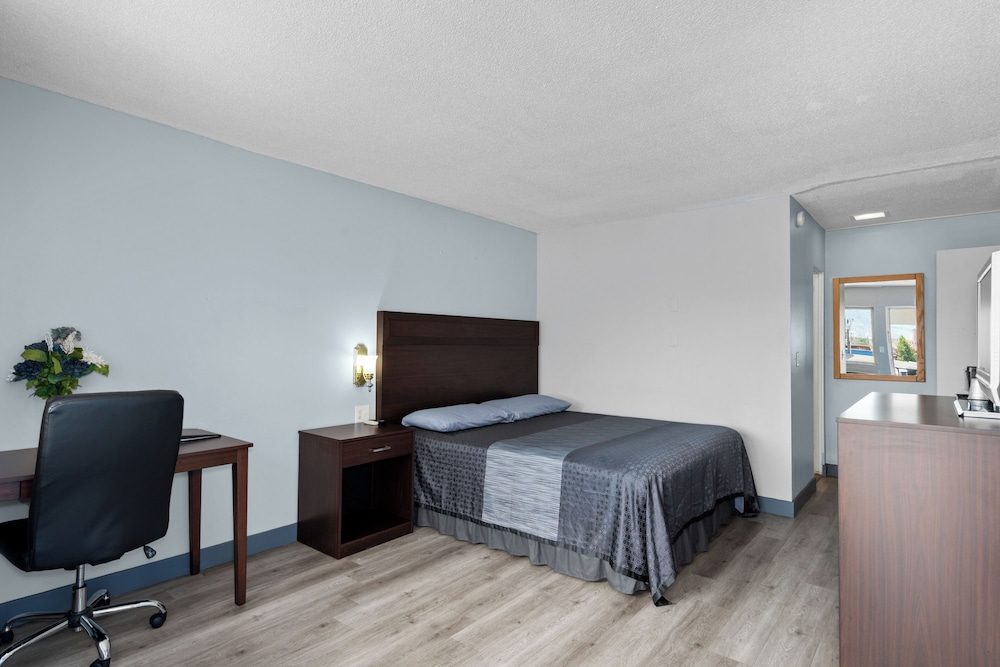 Holiday Lodge Wenatchee 15/42