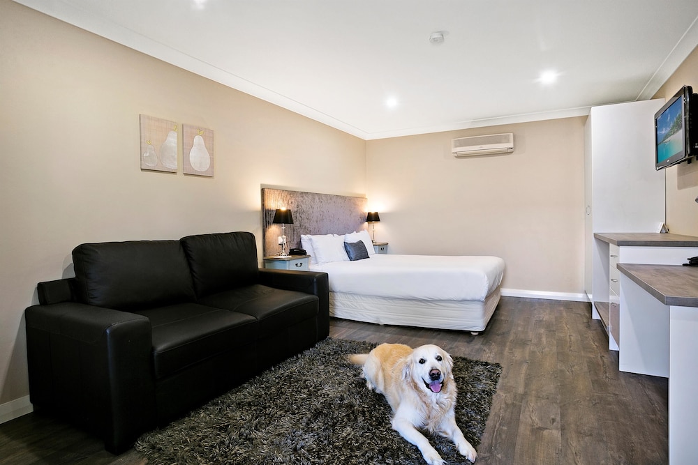 Best Western Sanctuary Inn 44/54
