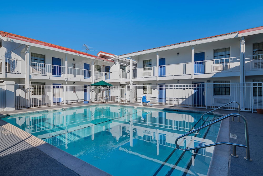 Motel6 Grand Prairie, TX - Interstate 30 in GRAND PRAIRIE - TX