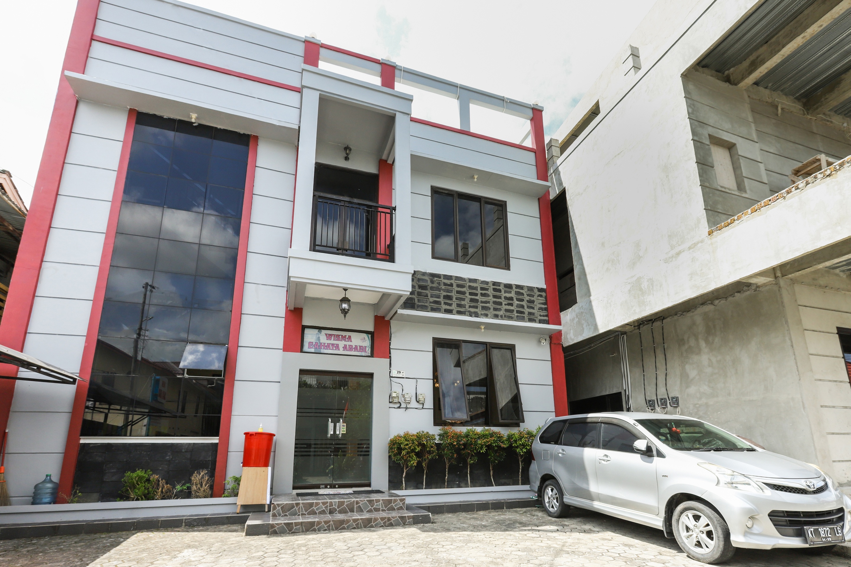 OYO 3802 Wisma Cahaya Abadi 28/31