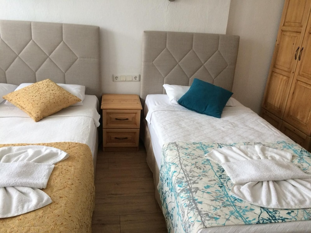 Tugay Hotel 28/67