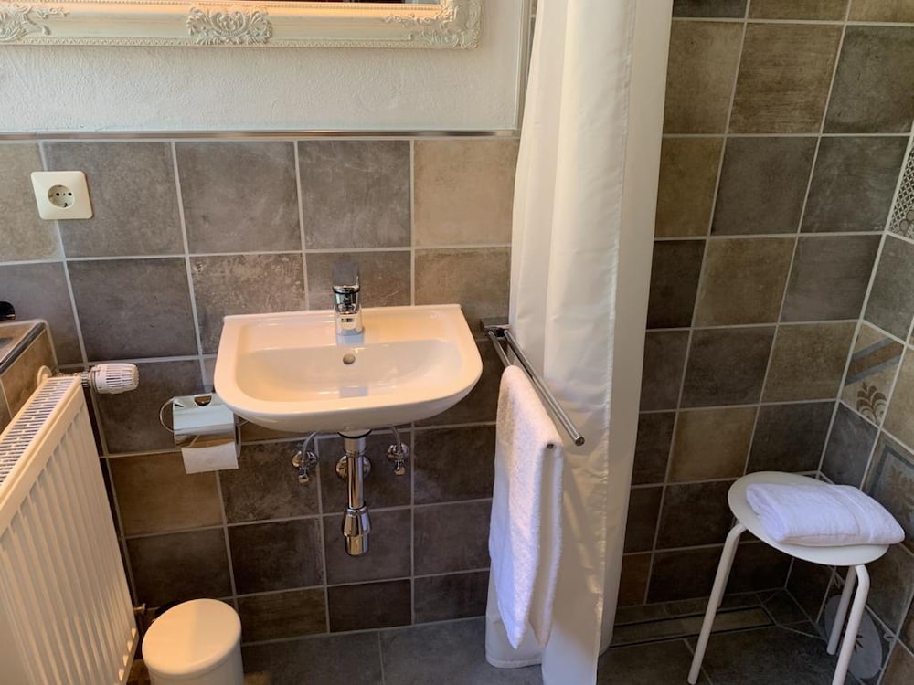 غرفة قياسية بسريرين منفصلين، Mosellandhotel Im Enderttal Zum Onkel Willi 3/4