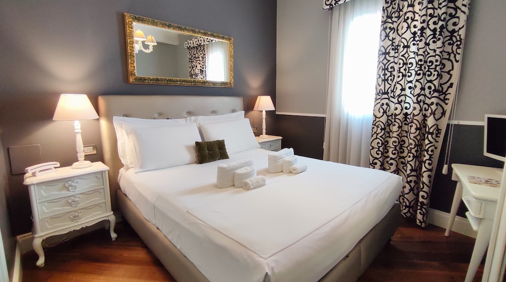Dimora Bellini Luxury Rooms And Breakfast 16/50
