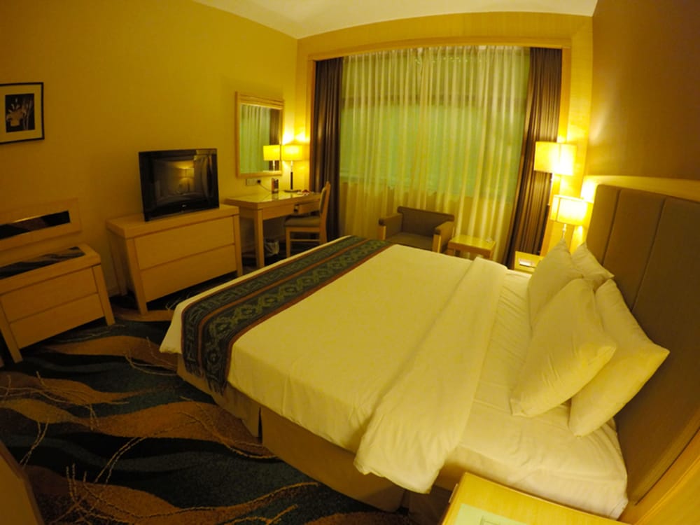 Imperial Palace Hotel 28/52
