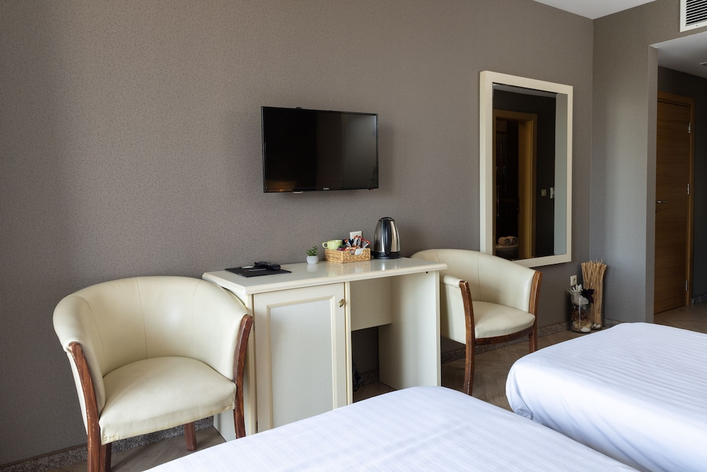St. George Hotel 19/50