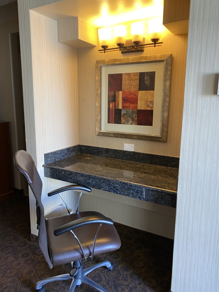 Royal Pacific Motor Inn 38/59
