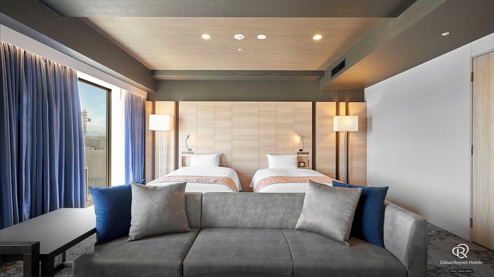 GRAND, DELUXE, SINGLE, TWIN BEDS