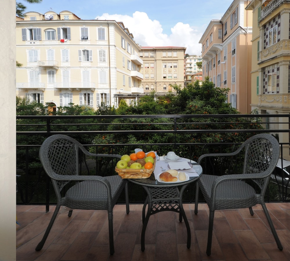 Hotel Alexander 38/50