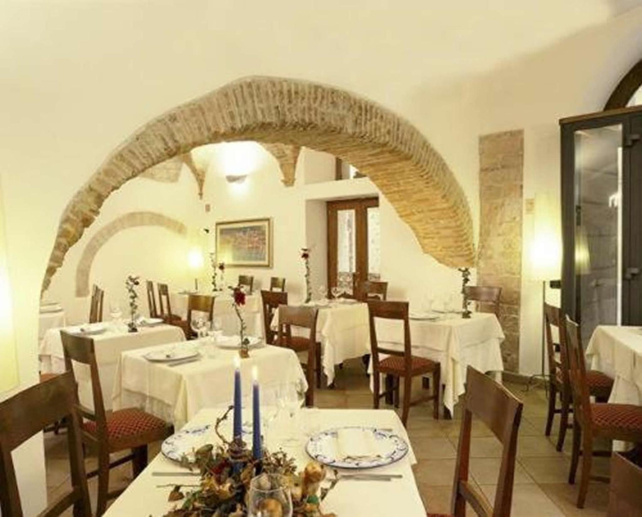 Hotel Italia 37/50