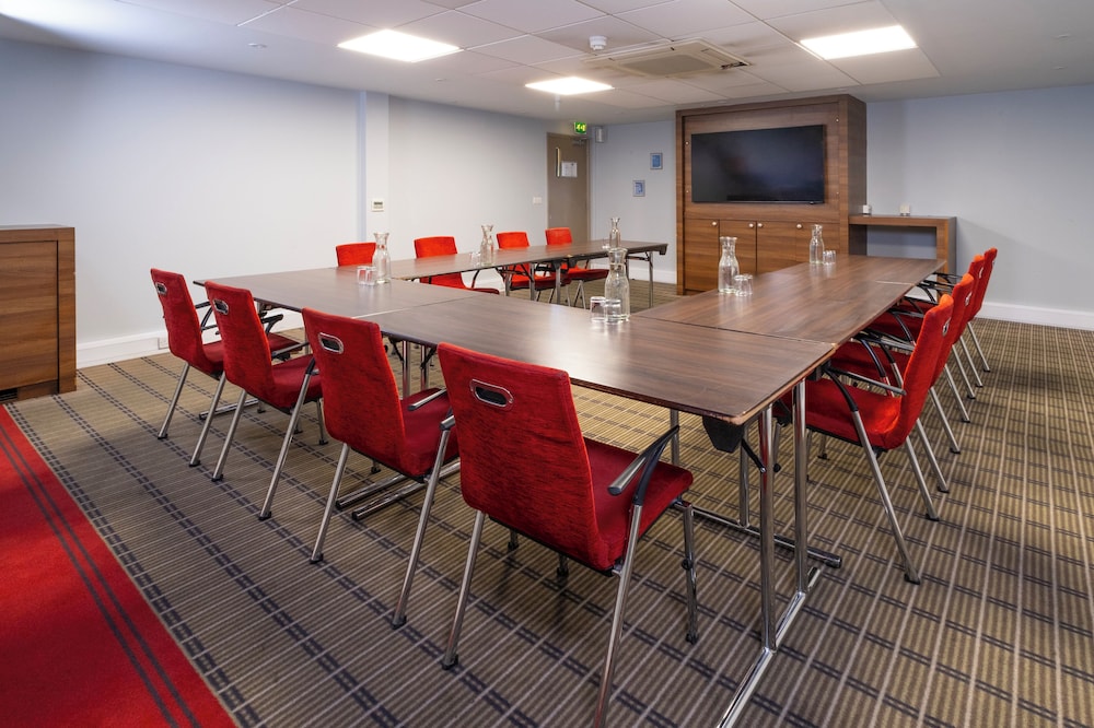 Express By Holiday Inn Birmingham Oldbury 55/61
