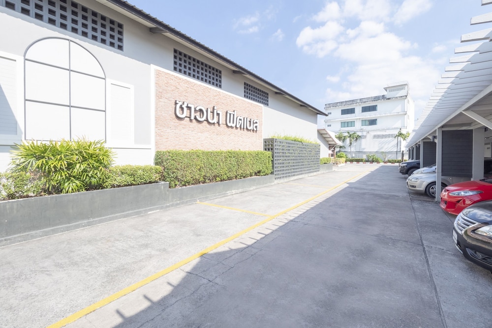 OYO 75382 Chonburi Hotel 32/42