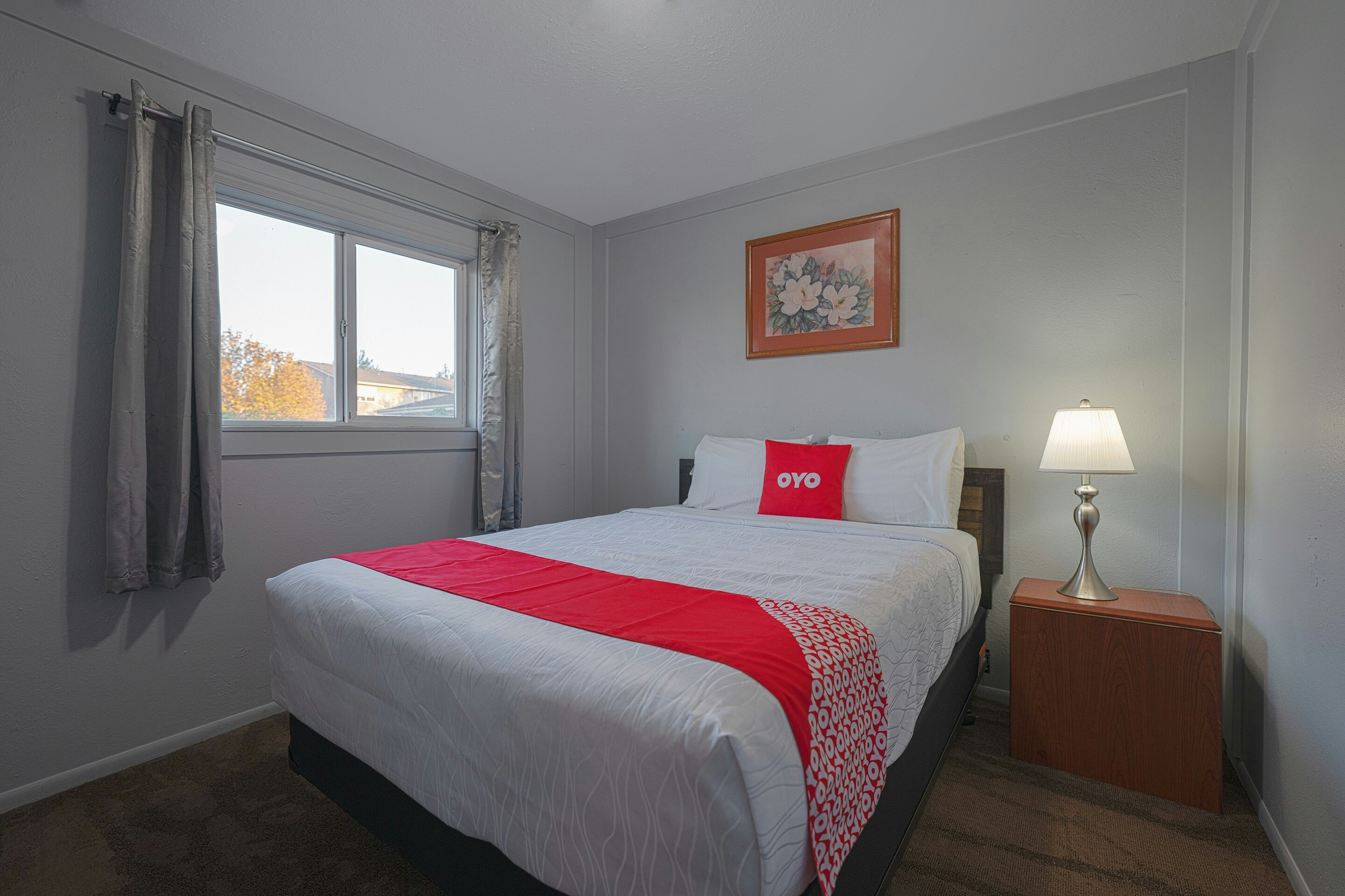 1 BEDROOM, SUITE