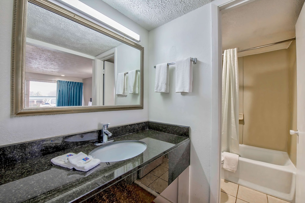Motel6 Byron, GA 24/27